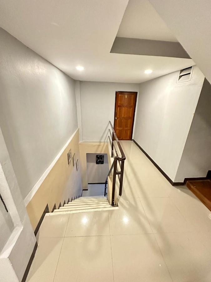 Baan At Khaosan Hostel Bangkok Luaran gambar