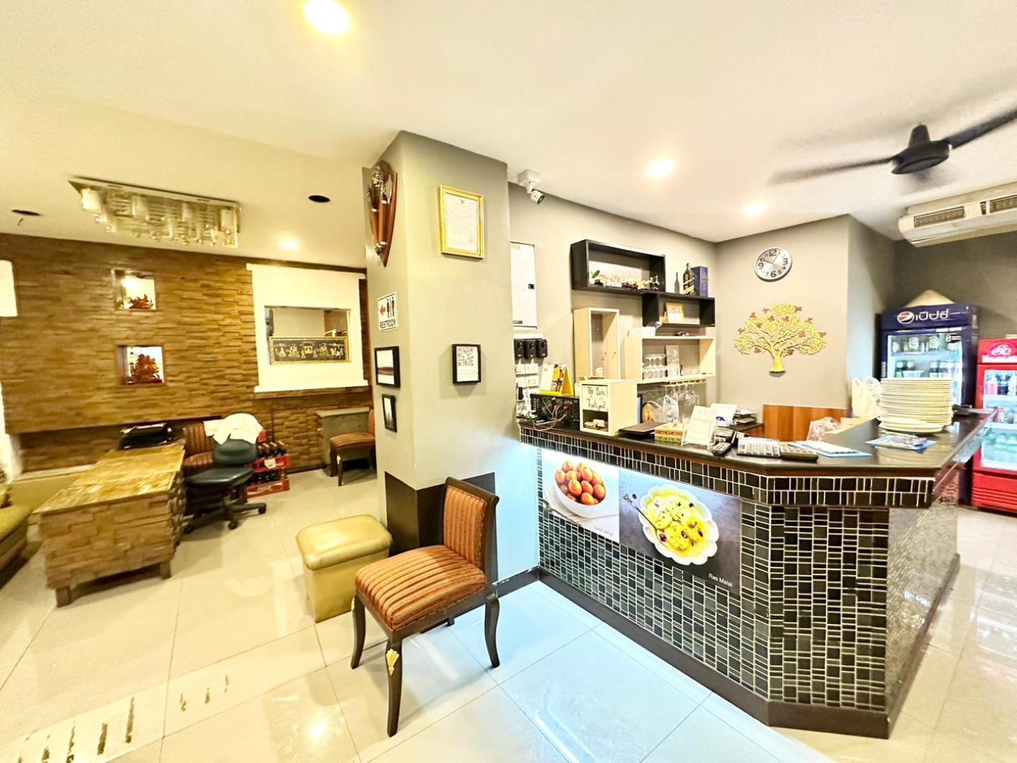 Baan At Khaosan Hostel Bangkok Luaran gambar